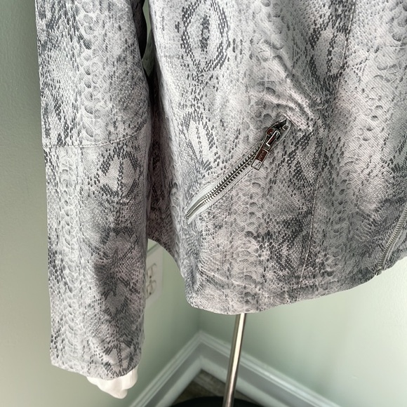 ADY P gray snake print moto jacket NEW size large - Picture 3 of 7